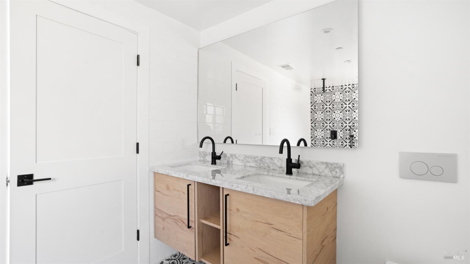 1510 Sir Francis Drake Blvd