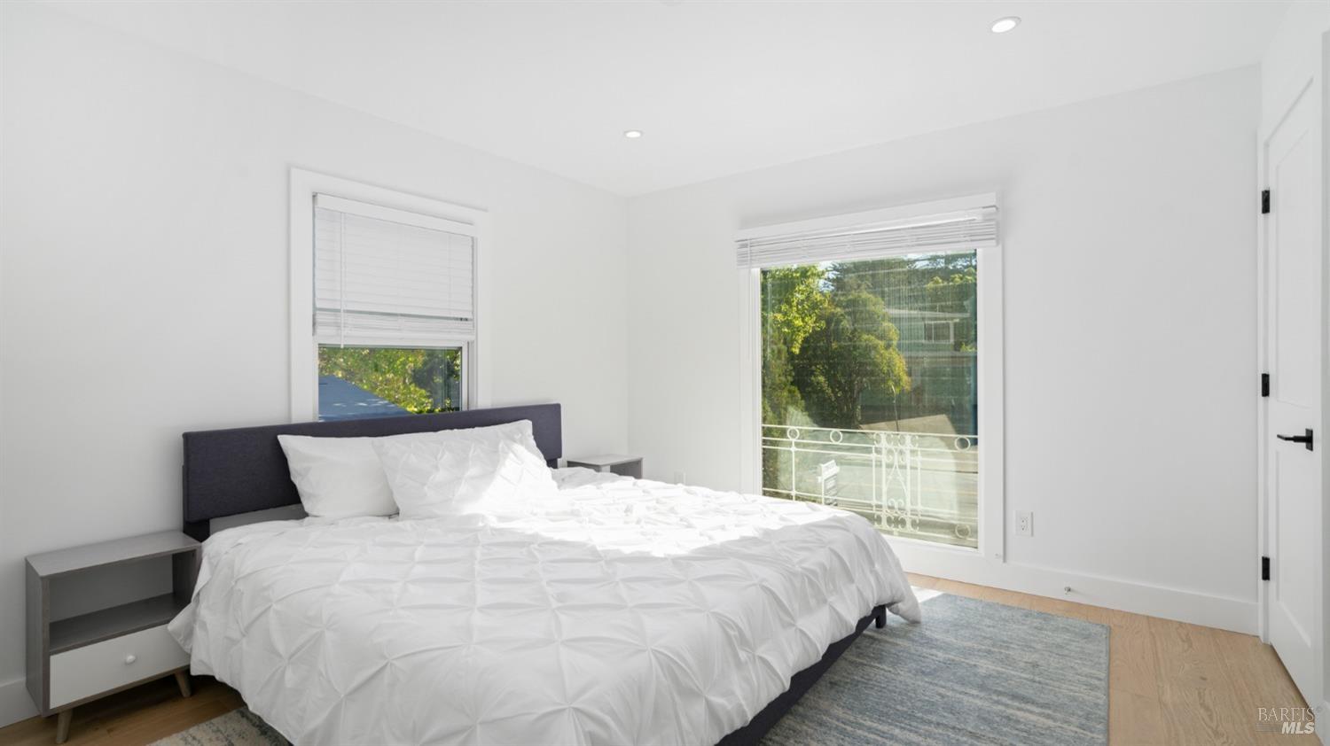 1510 Sir Francis Drake Blvd