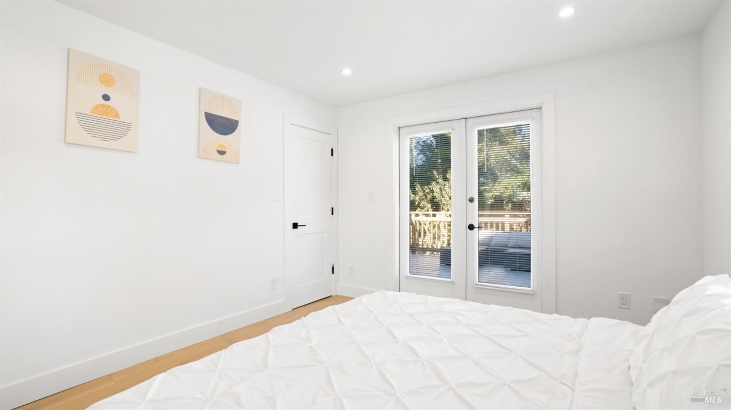 1510 Sir Francis Drake Blvd