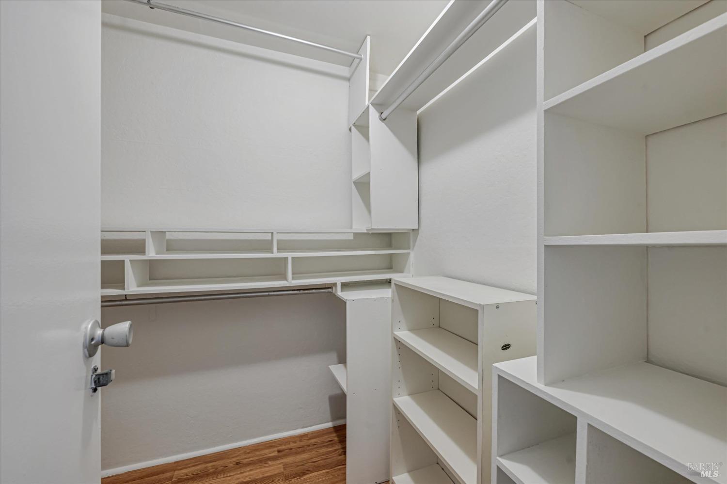 348 Larkspur Plaza Dr