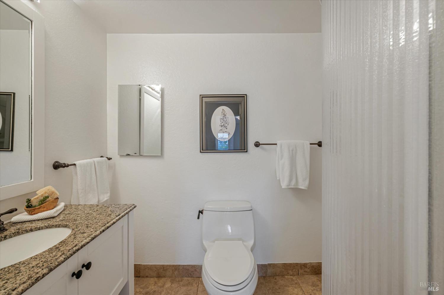 348 Larkspur Plaza Dr