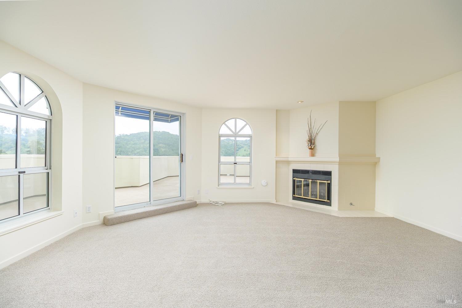 100 Thorndale Dr #401