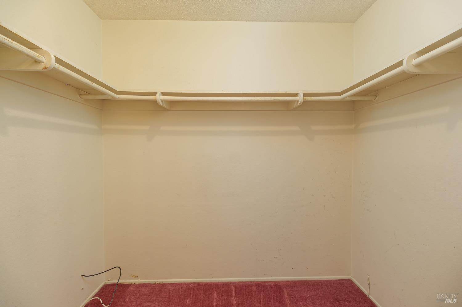 2523 Las Gallinas Ave