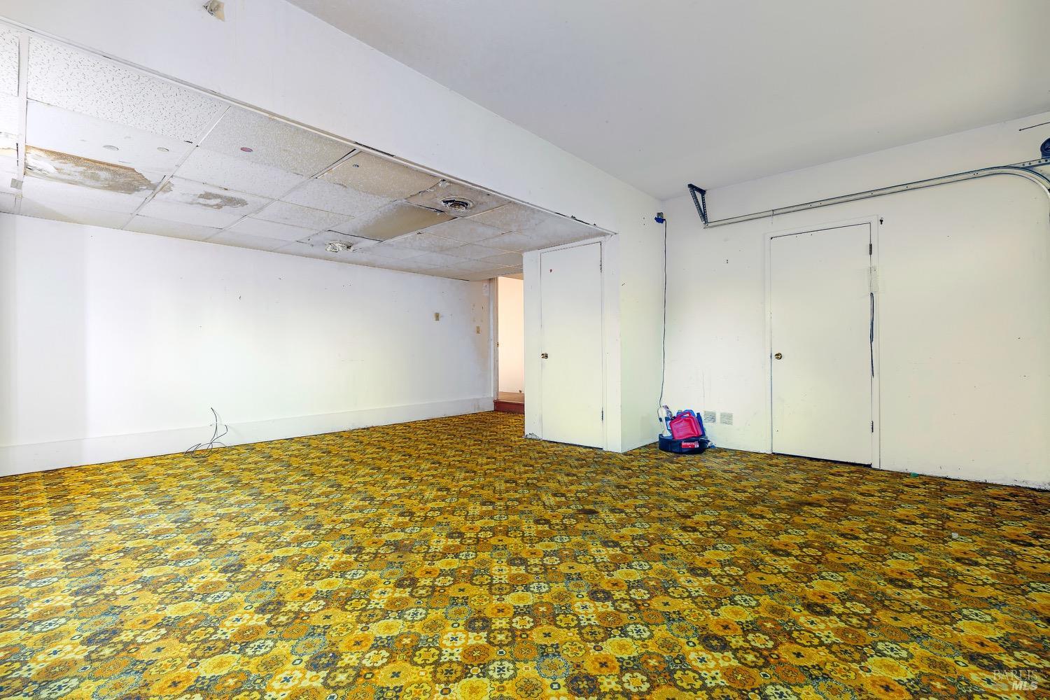 2523 Las Gallinas Ave