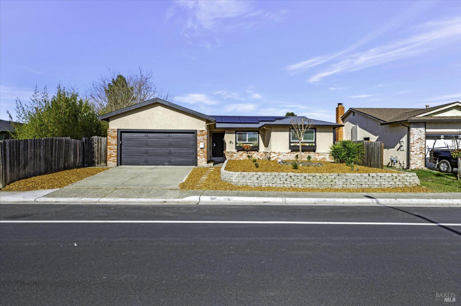 421 Garfield Dr