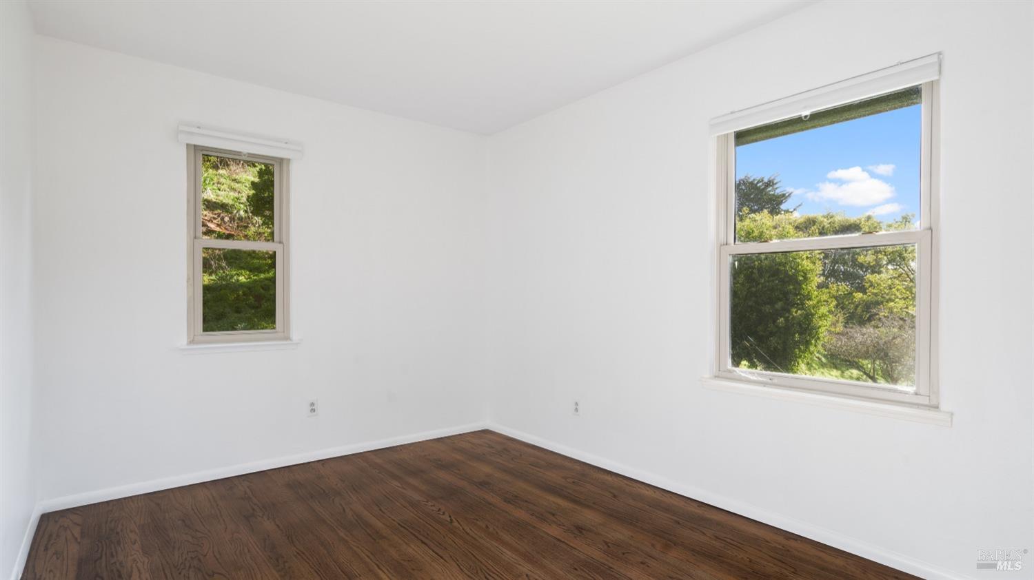 28 Buckelew St
