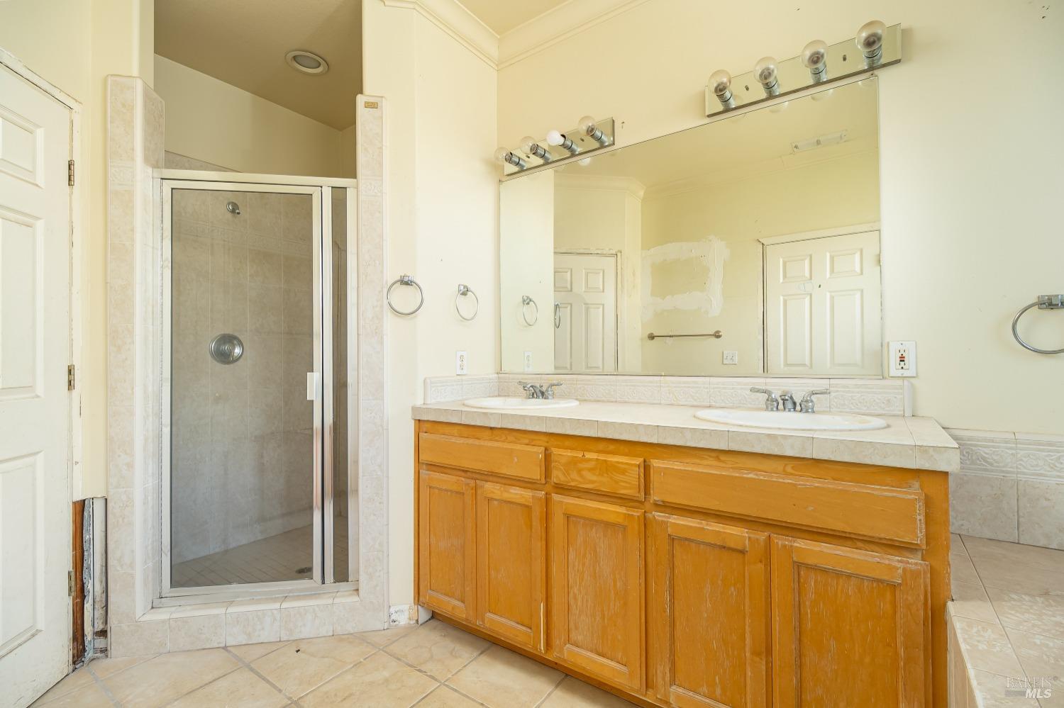 3923 New Zealand Ave