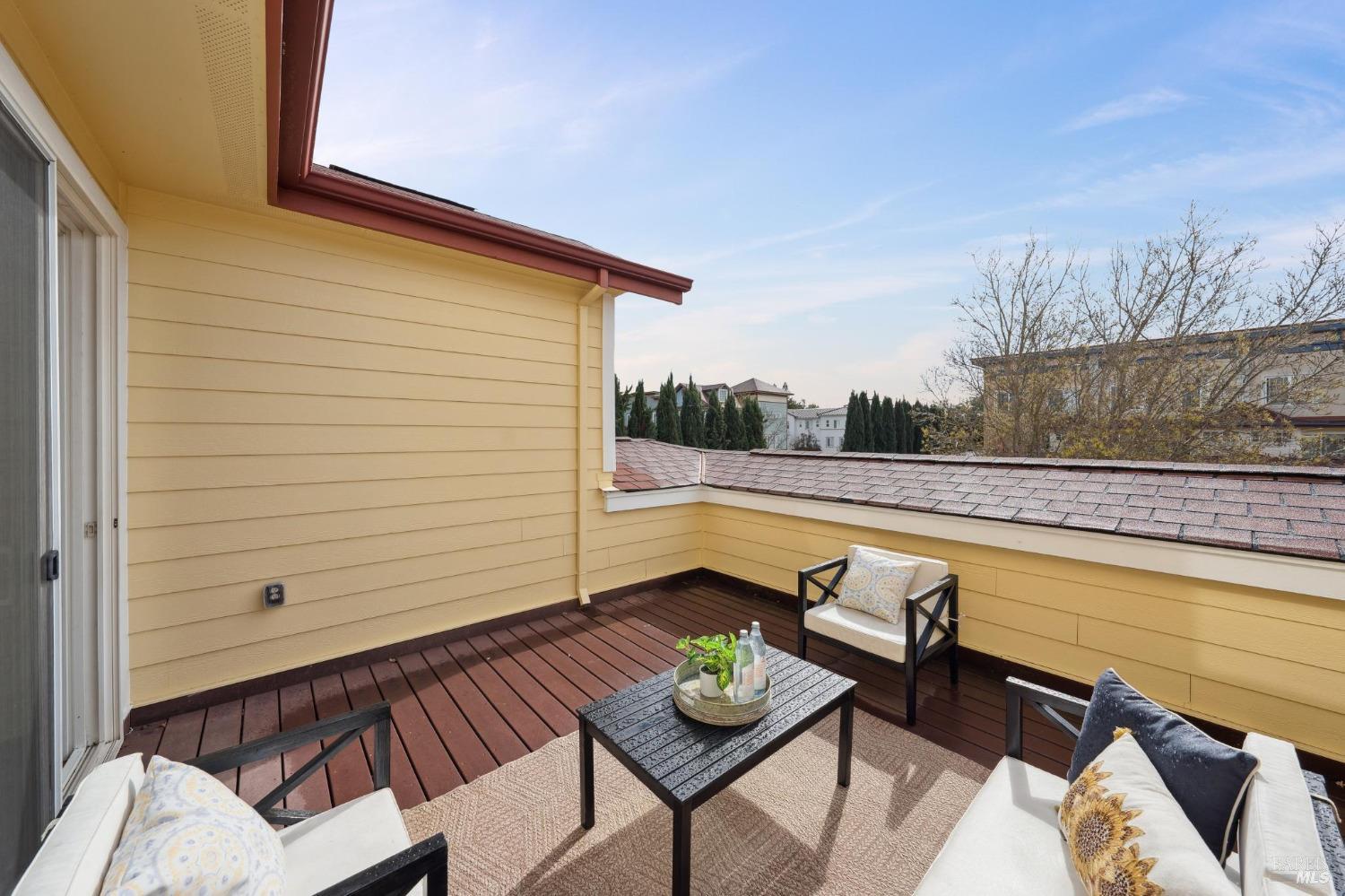 202 Windsor River Rd