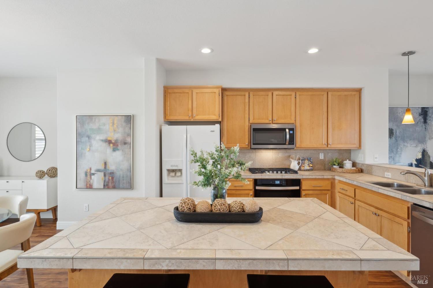 202 Windsor River Rd