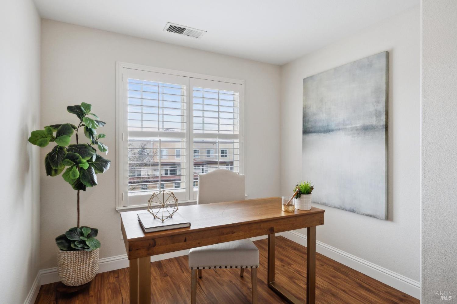 202 Windsor River Rd