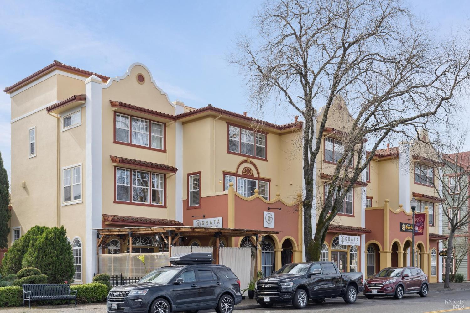 202 Windsor River Rd