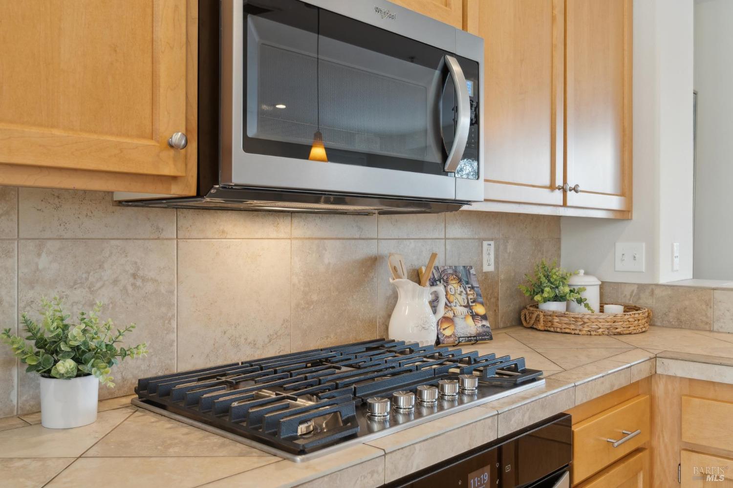 202 Windsor River Rd