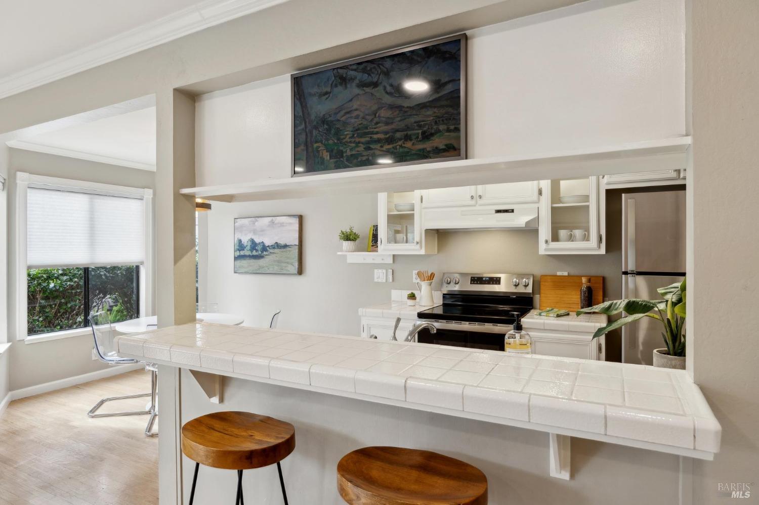 305 Silvio Ln