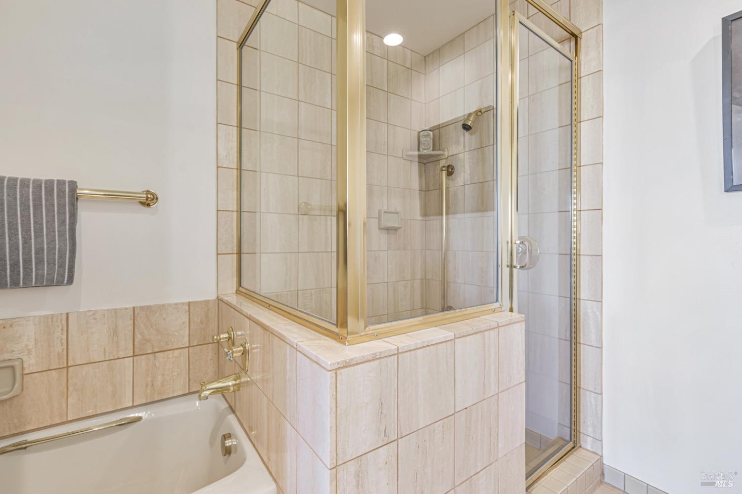 200 Deer Valley Rd #3K