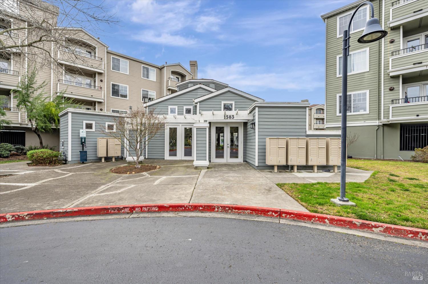 852 Diablo Ave #110