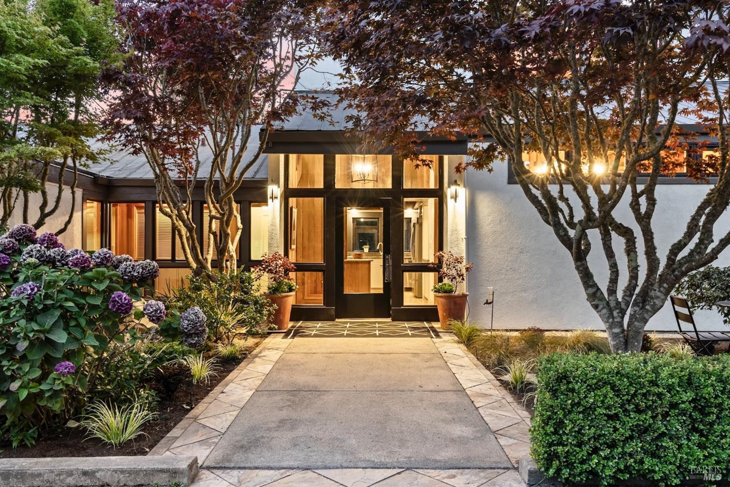 125 Horseshoe Hill Rd