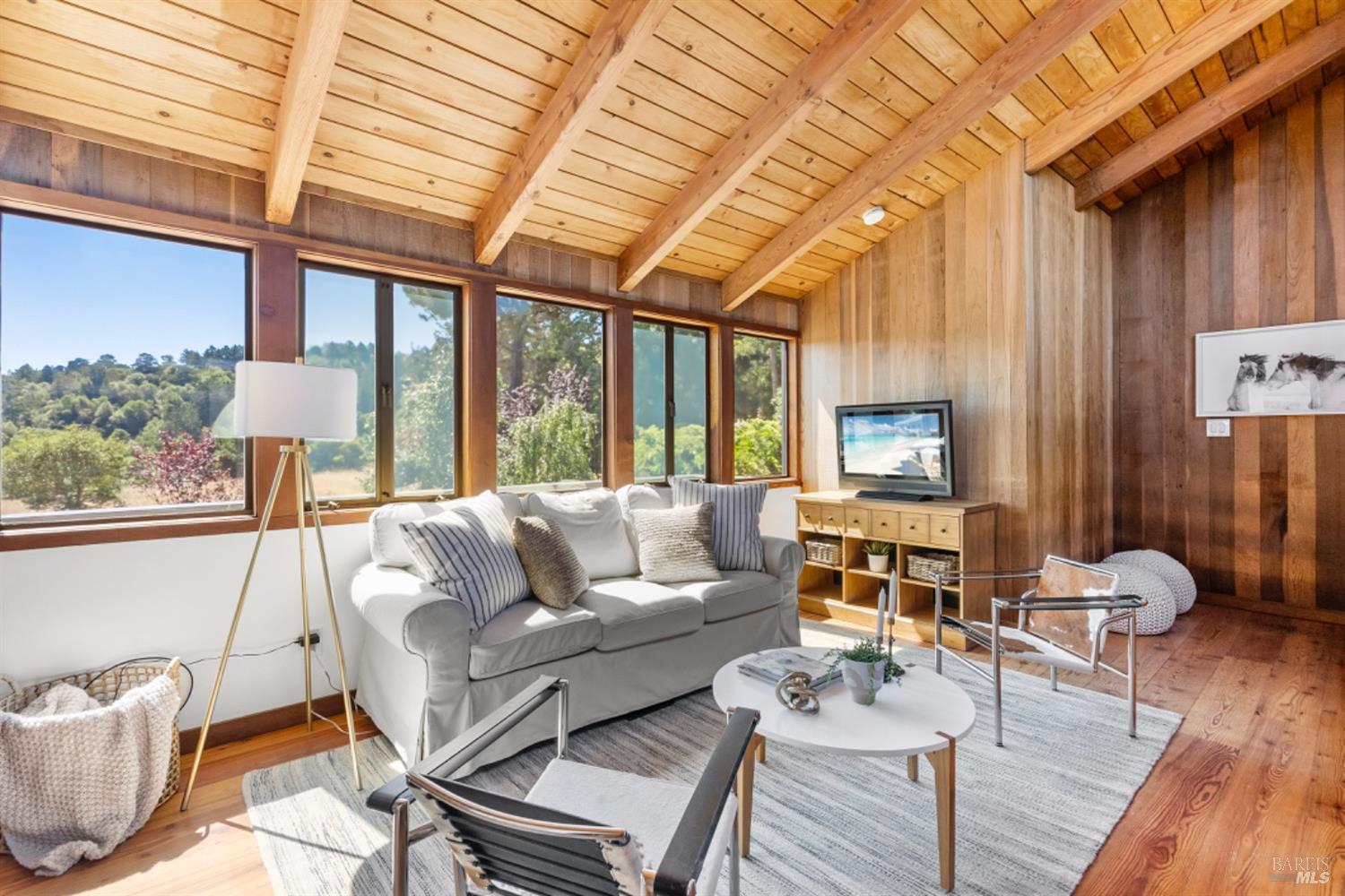 125 Horseshoe Hill Rd