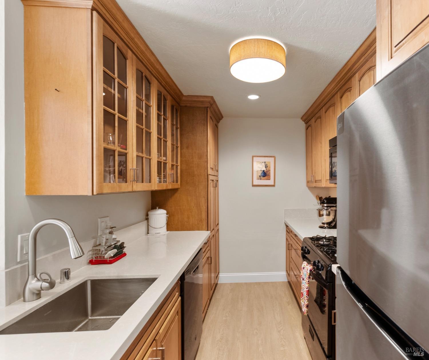 262 Larkspur Plaza Dr