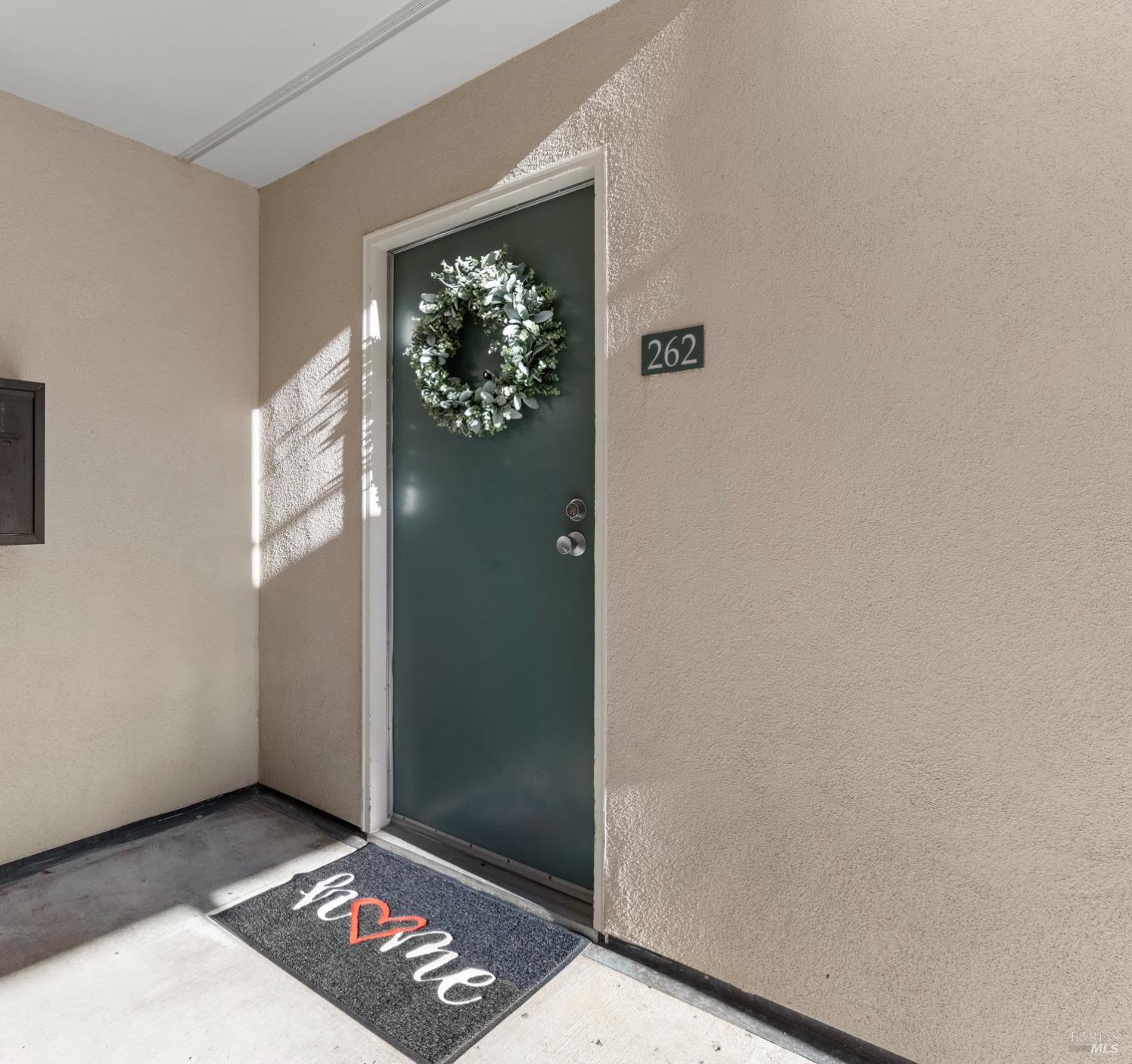 262 Larkspur Plaza Dr