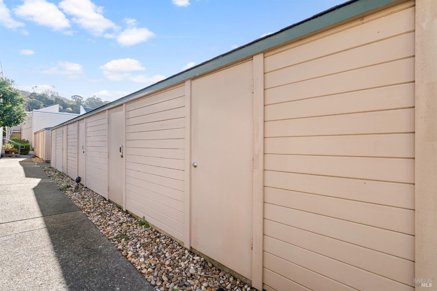 262 Larkspur Plaza Dr