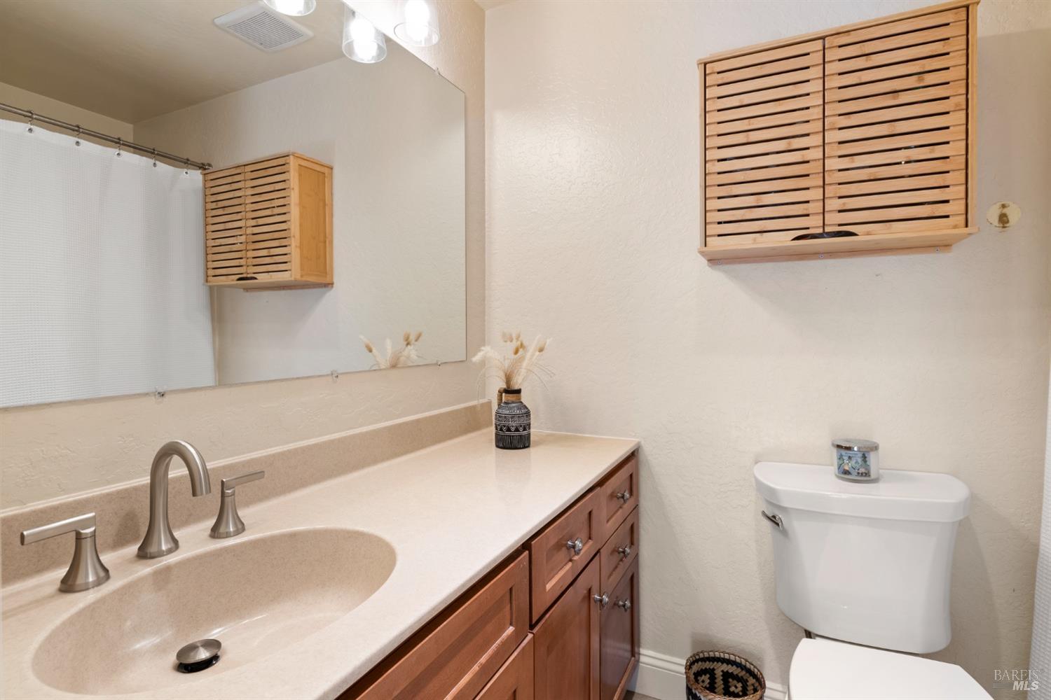 262 Larkspur Plaza Dr