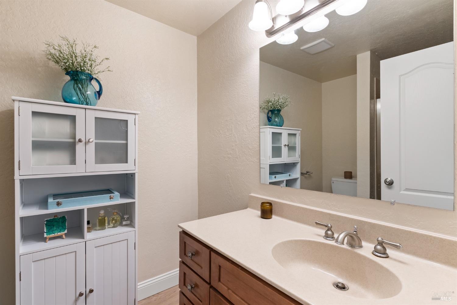 262 Larkspur Plaza Dr