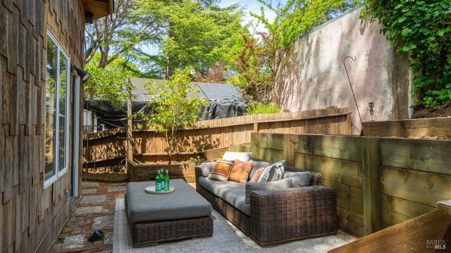 1648 San Anselmo Ave