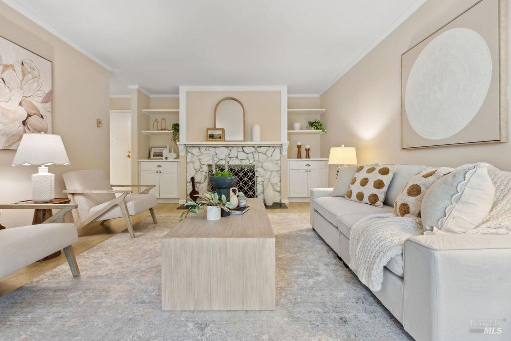 1579 Lincoln Ave #211