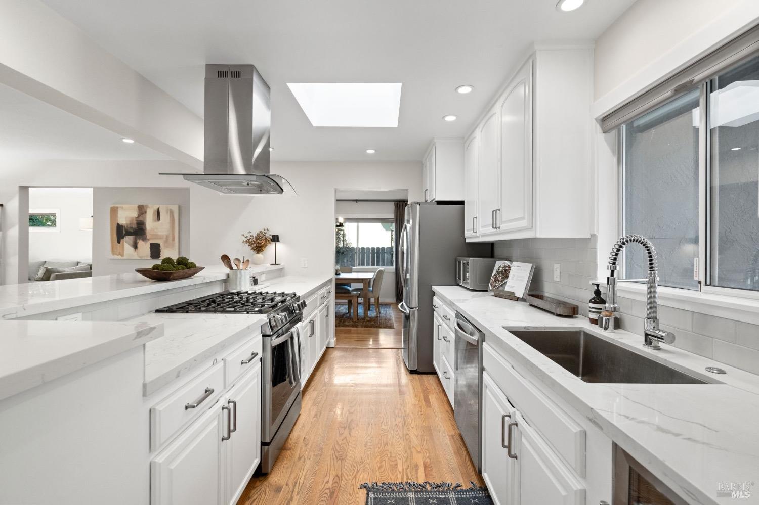 443 Calle De La Mesa