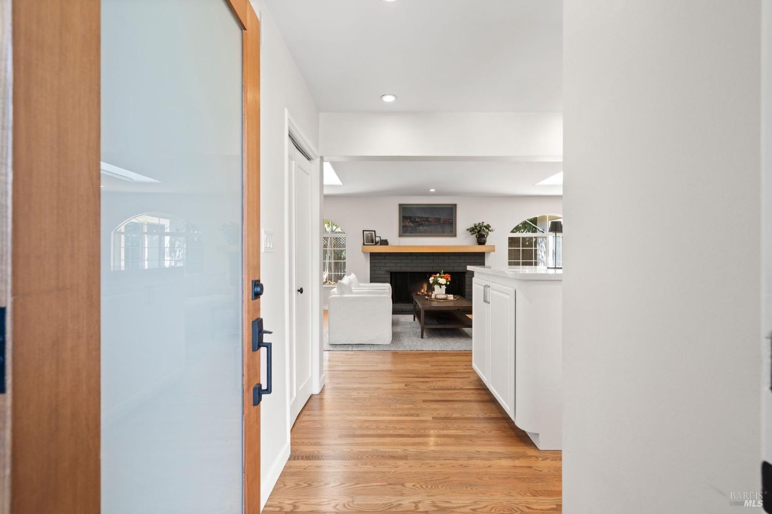 443 Calle De La Mesa