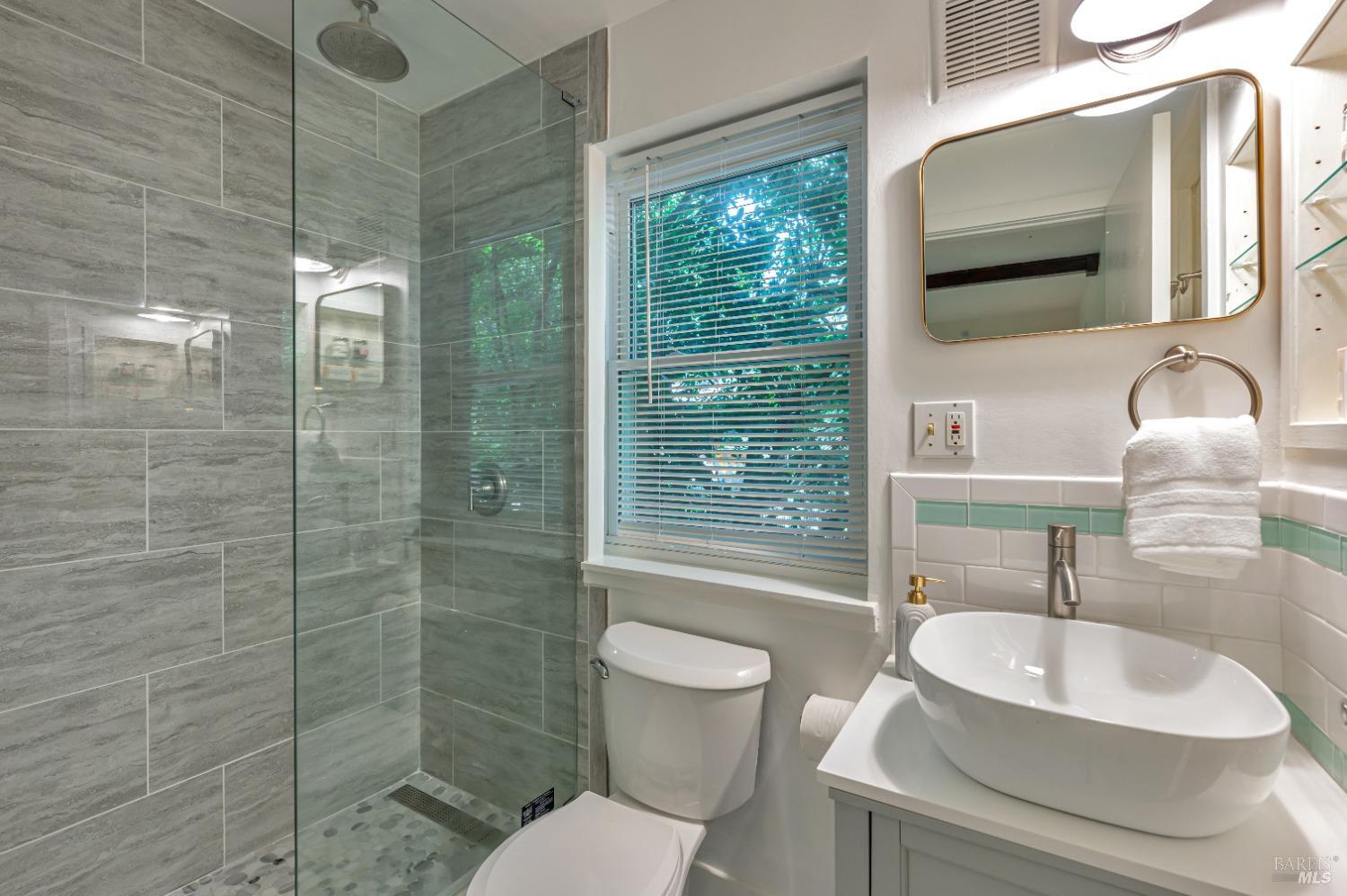 87-89 Lower Aztec Ave