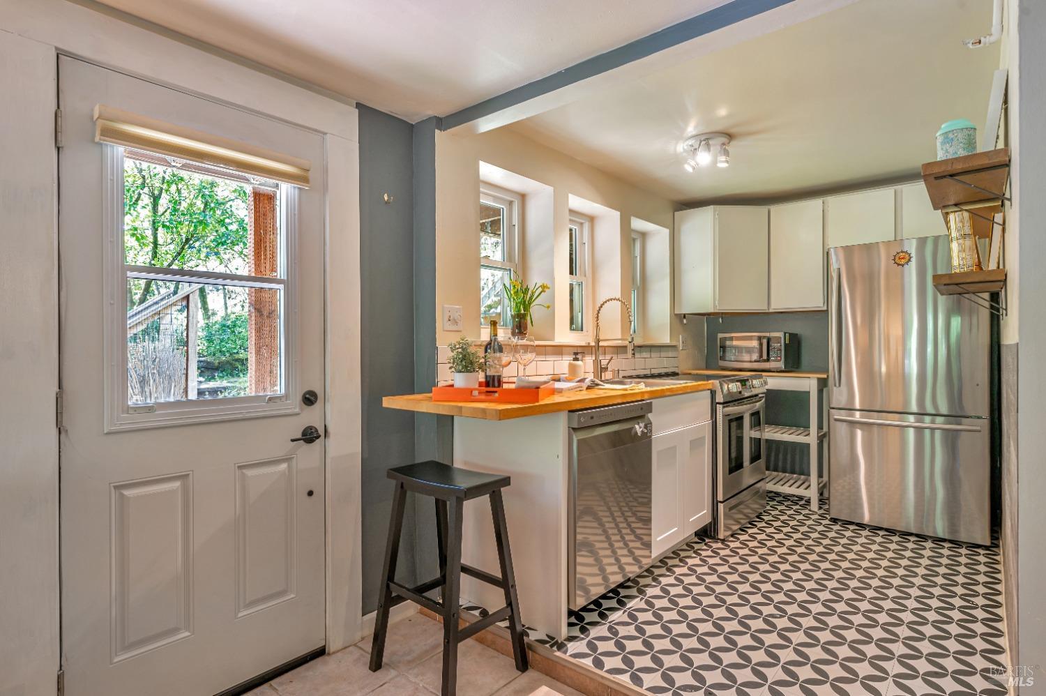 87-89 Lower Aztec Ave