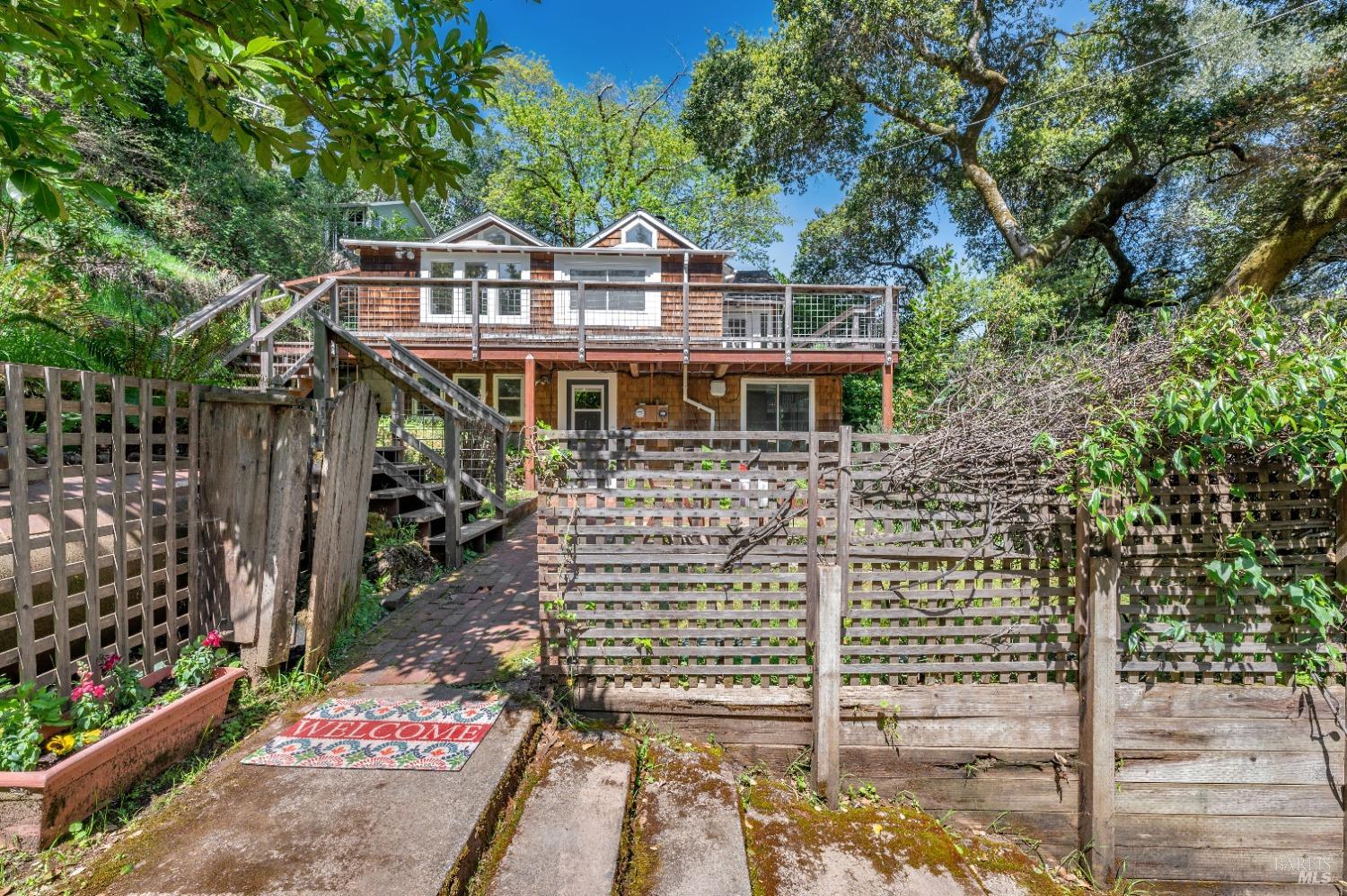 87-89 Lower Aztec Ave