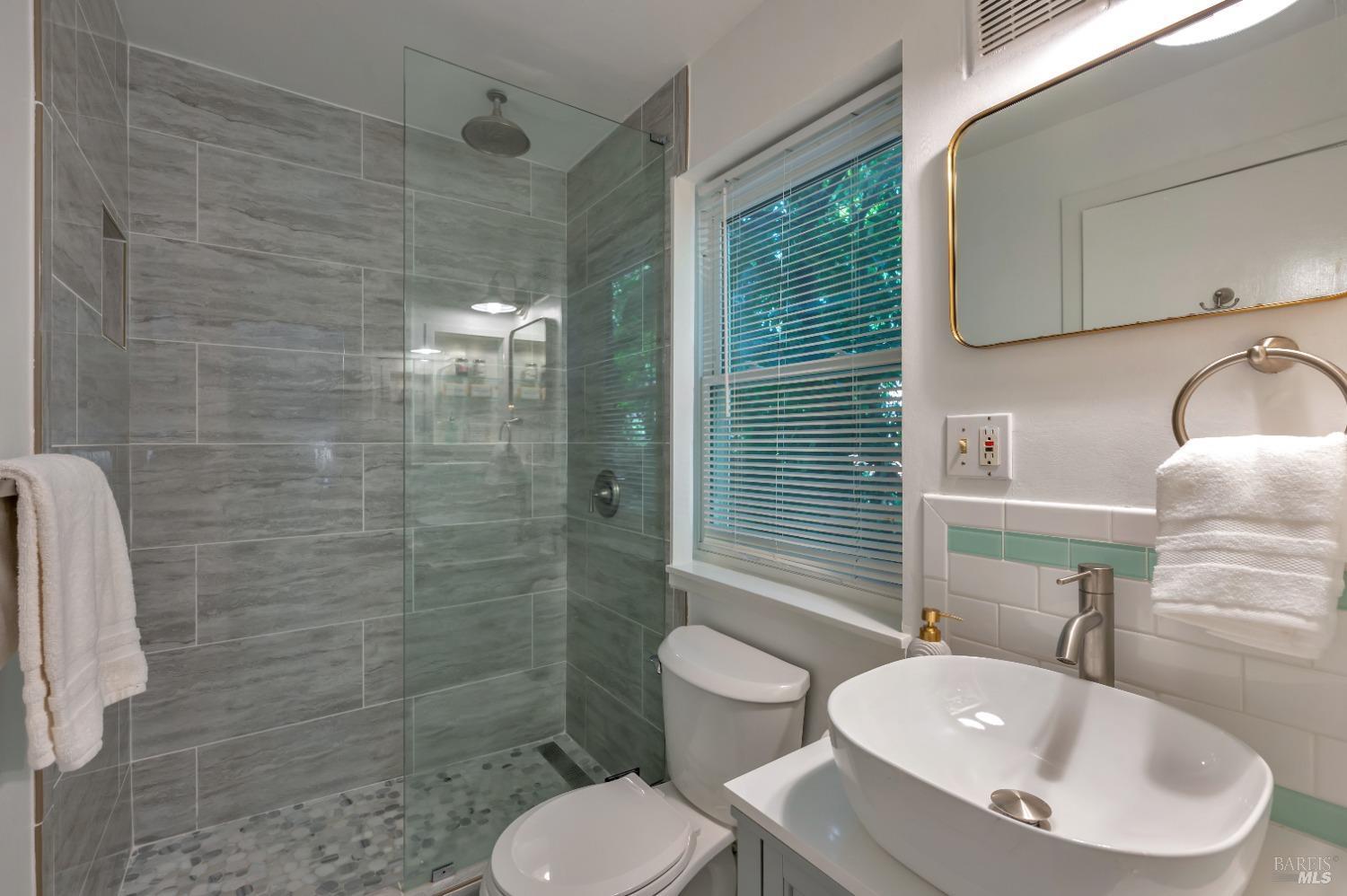 87-89 Lower Aztec Ave