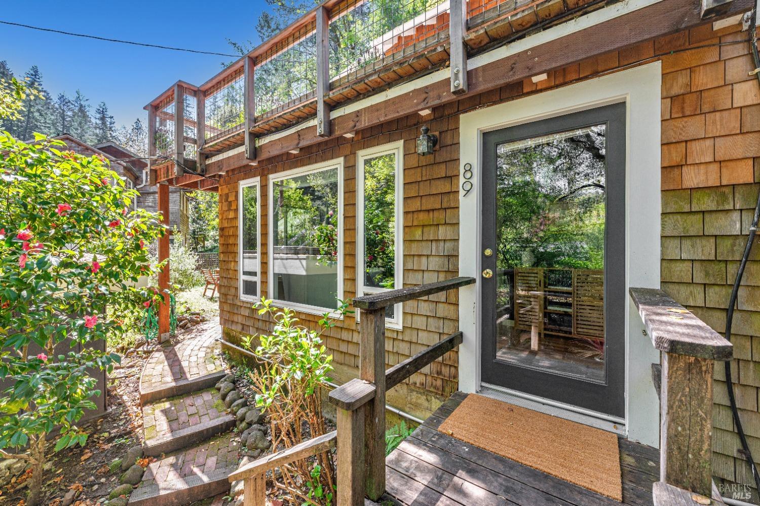 87-89 Lower Aztec Ave