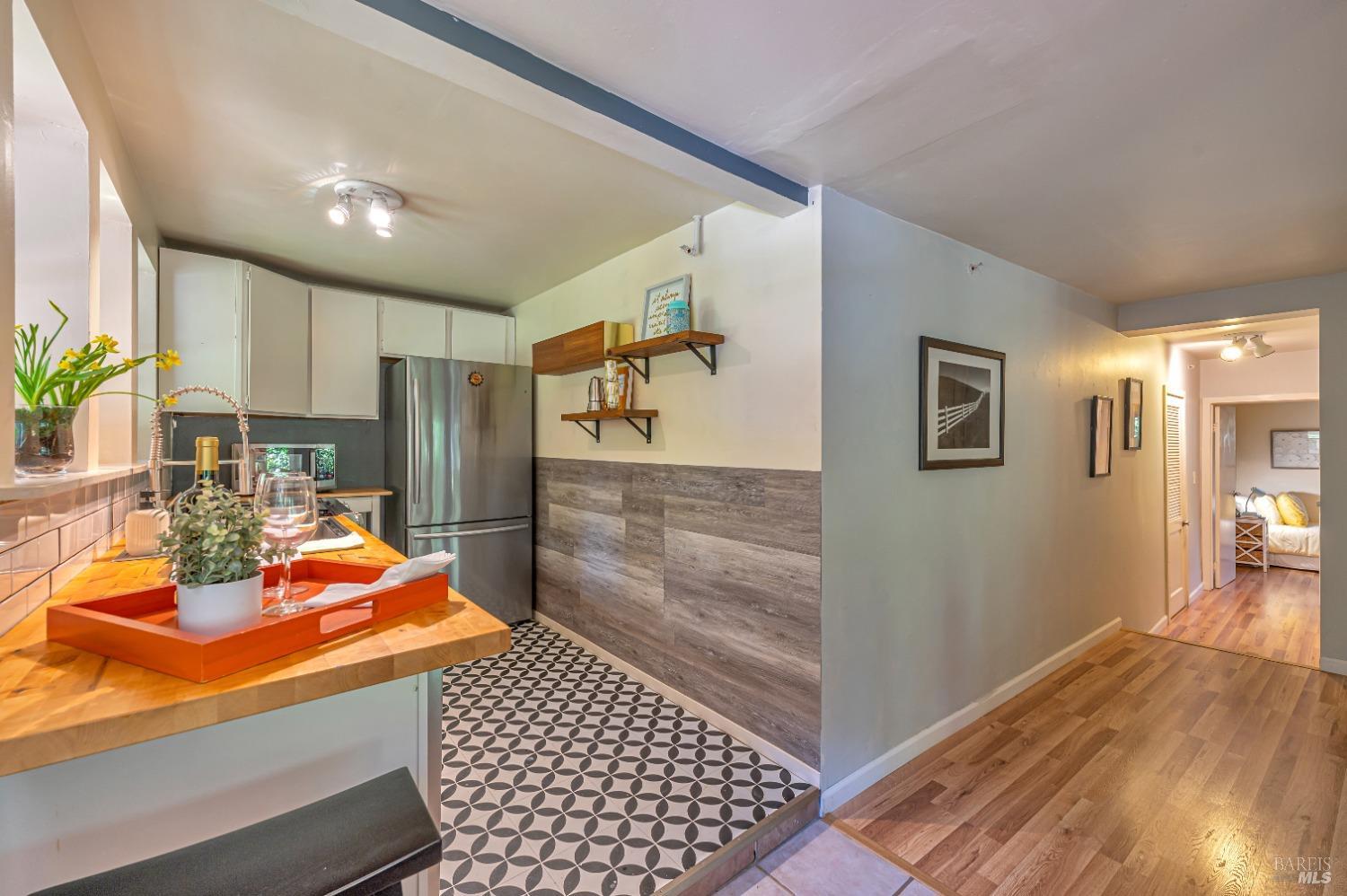 87-89 Lower Aztec Ave