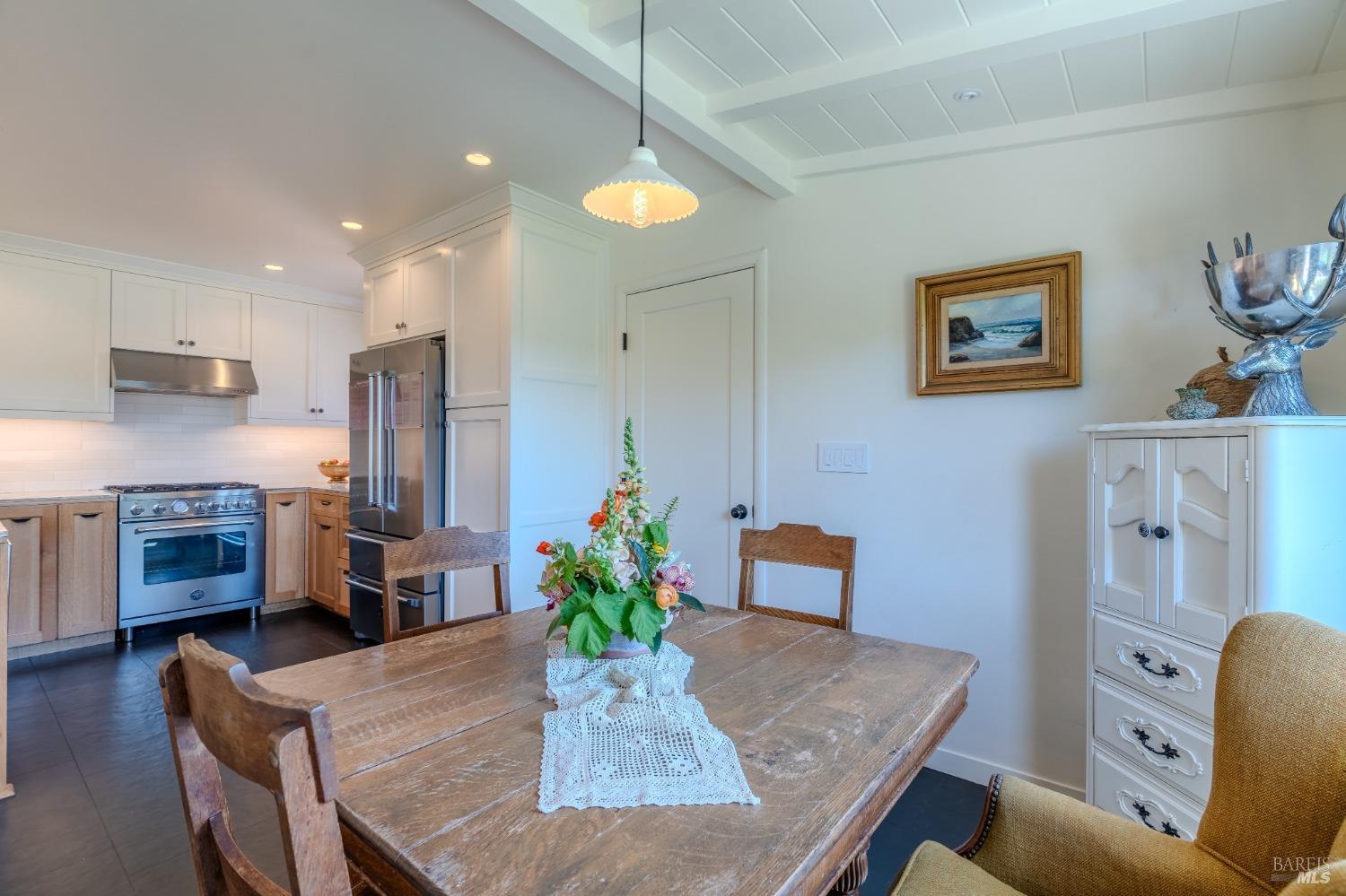 224 Blackstone Dr