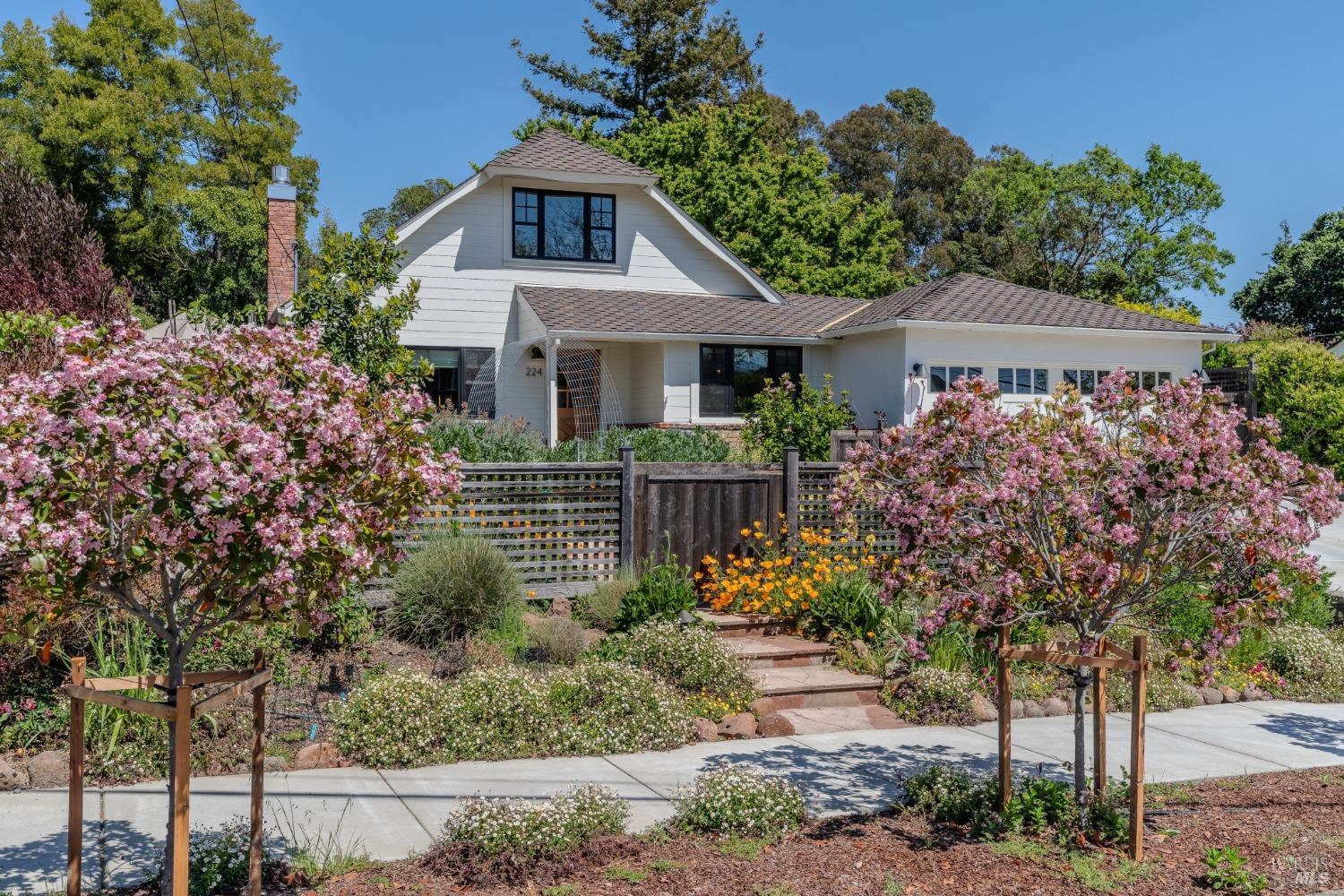 224 Blackstone Dr