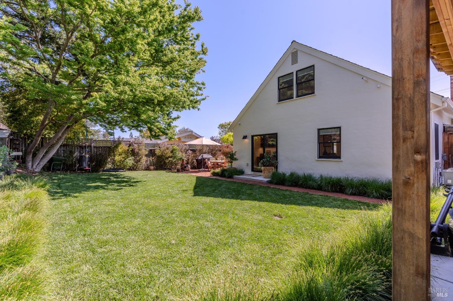 224 Blackstone Dr