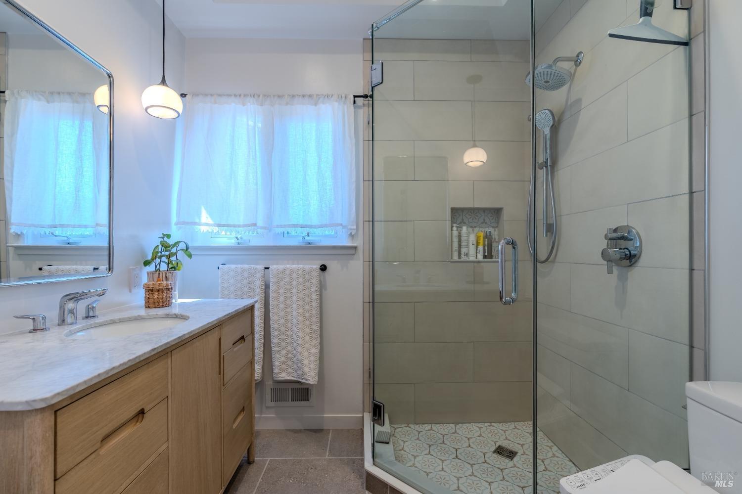 224 Blackstone Dr