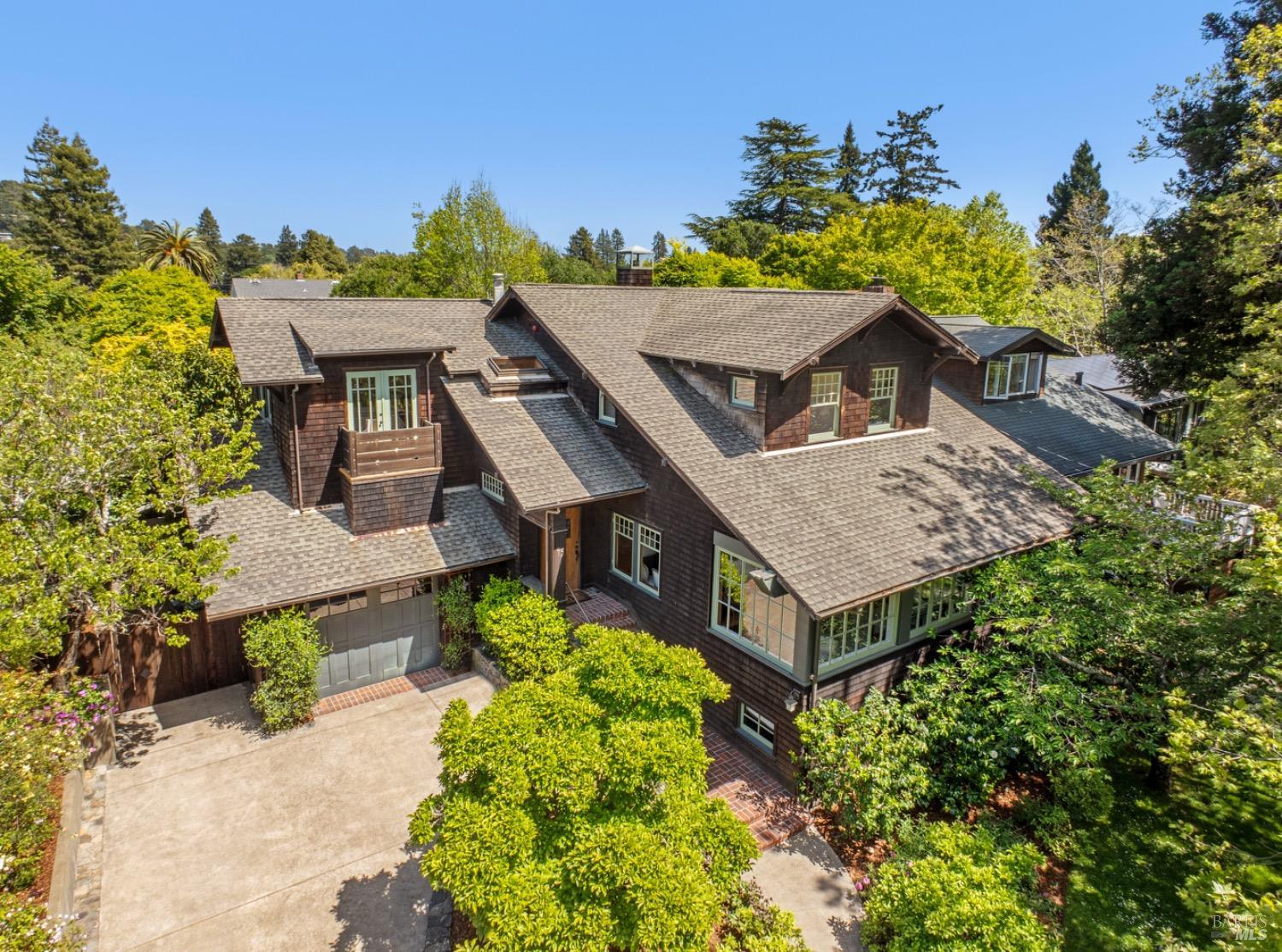 45 Sycamore Ave