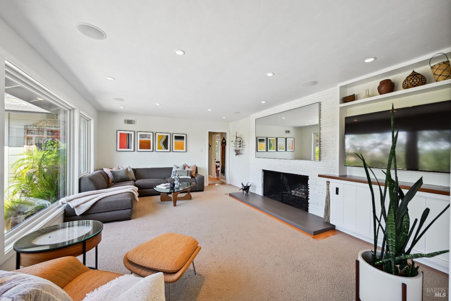 510 Redwood Rd