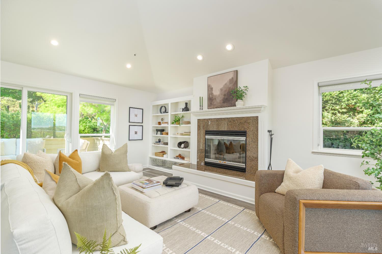 16 Marin Bay Park Ct