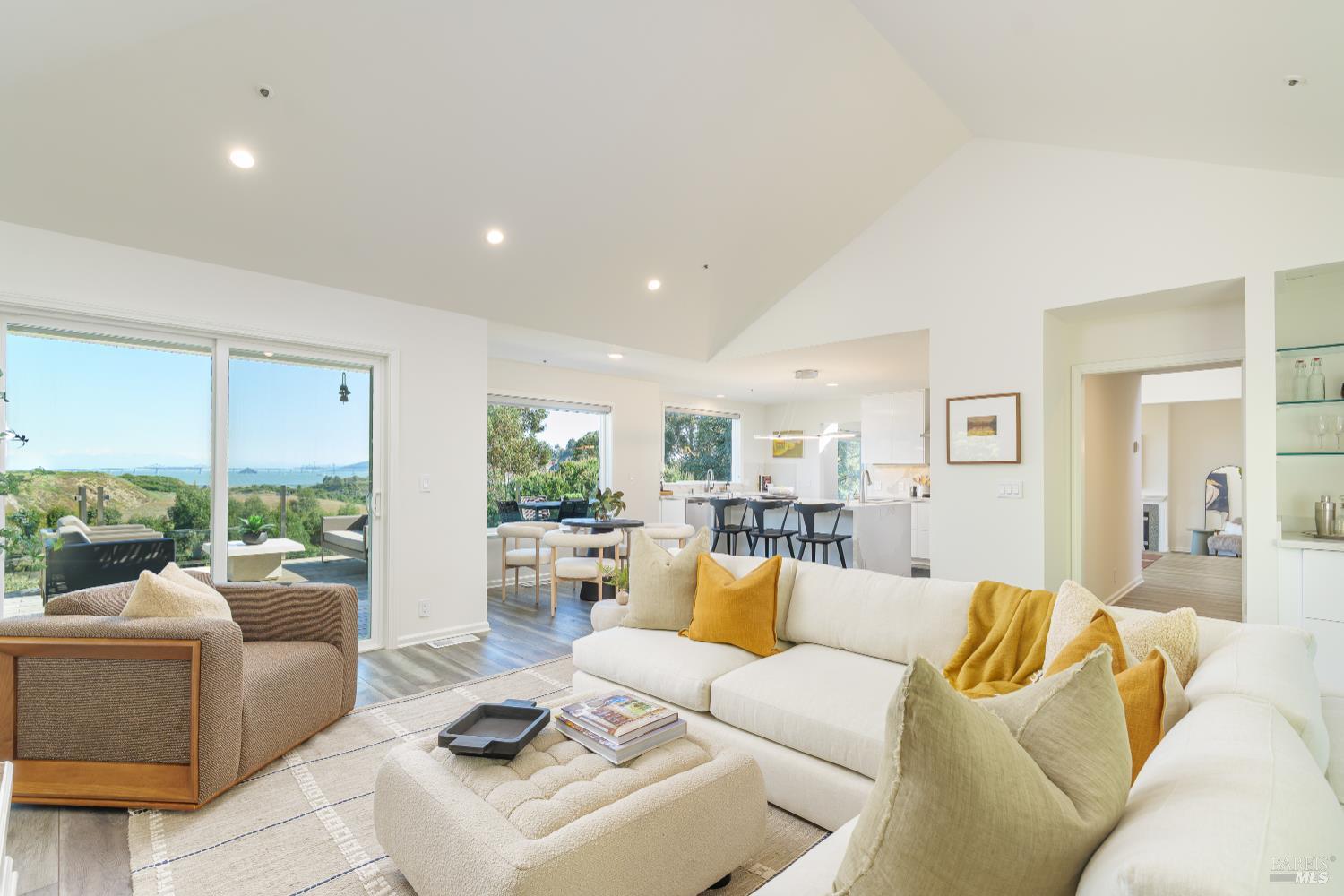 16 Marin Bay Park Ct