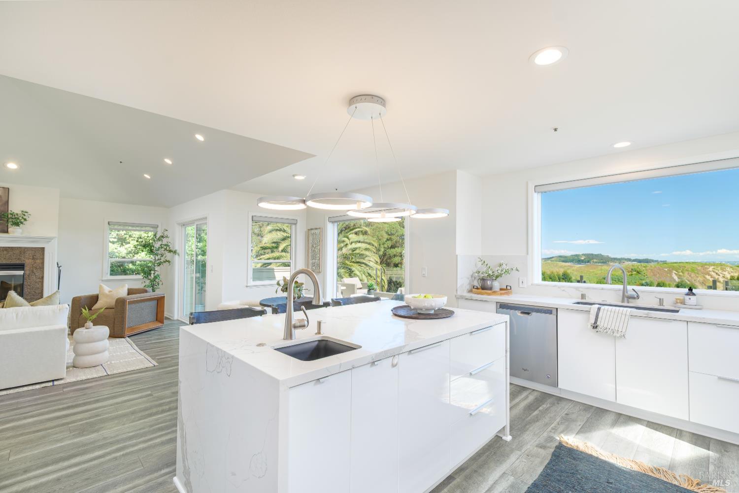 16 Marin Bay Park Ct