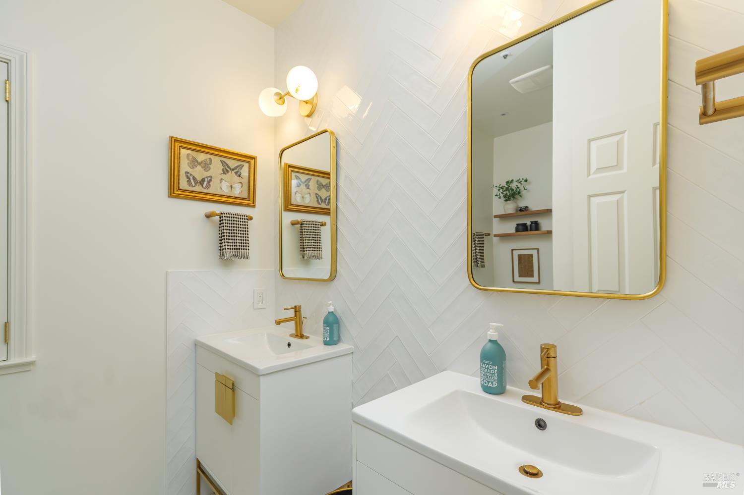 16 Marin Bay Park Ct