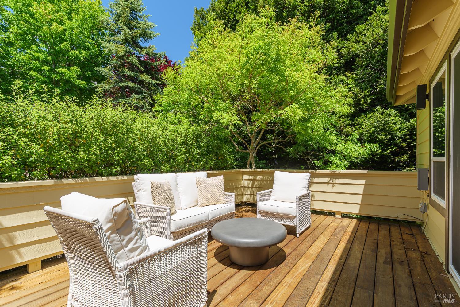 16 Marin Bay Park Ct