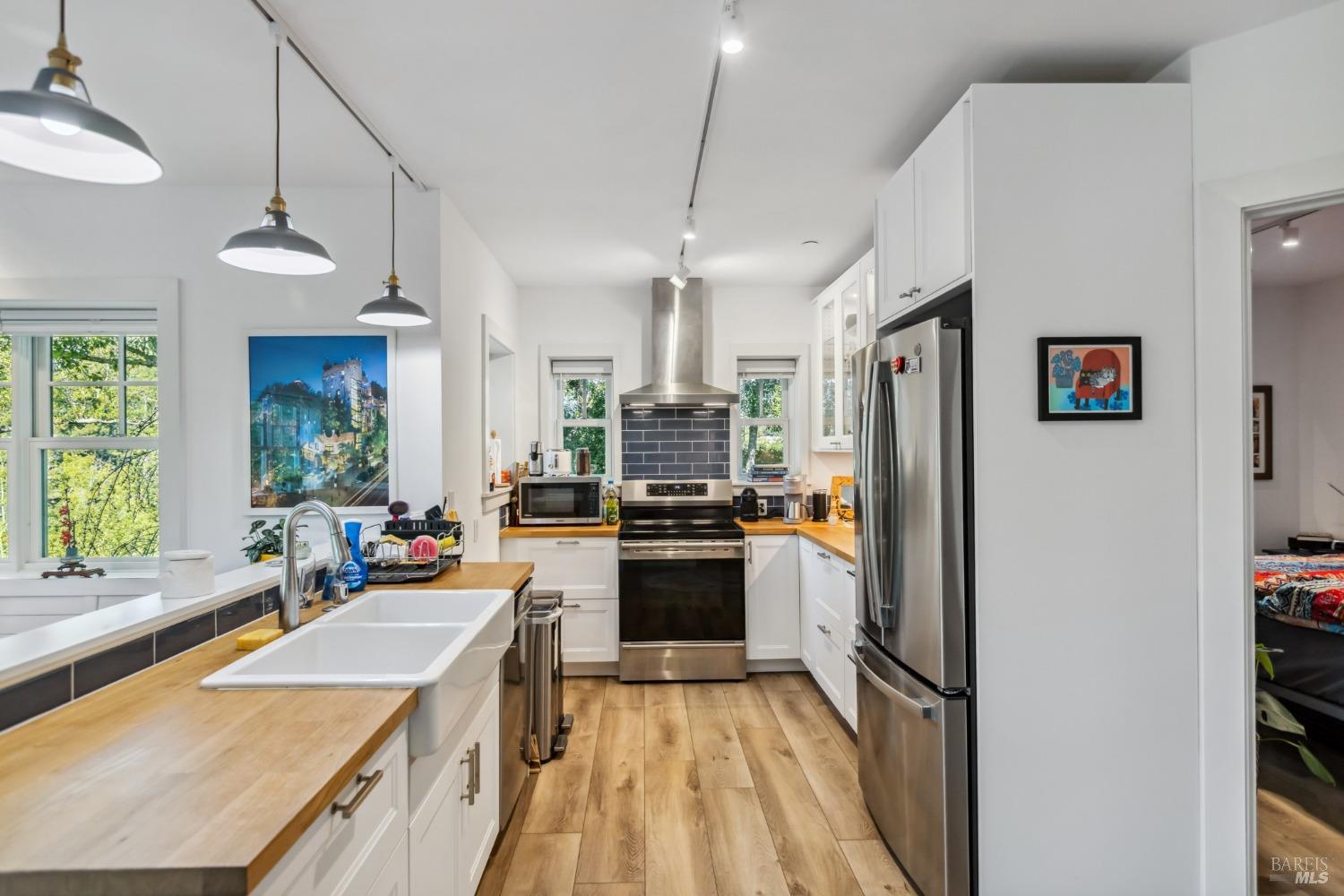 49 Cedar St