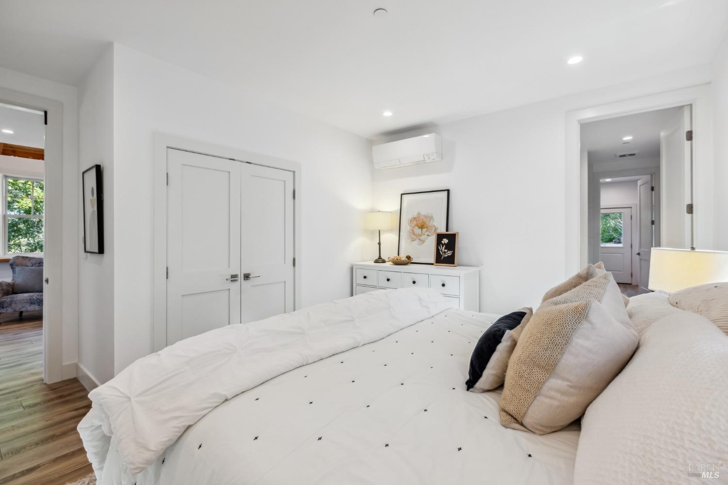 49 Cedar St