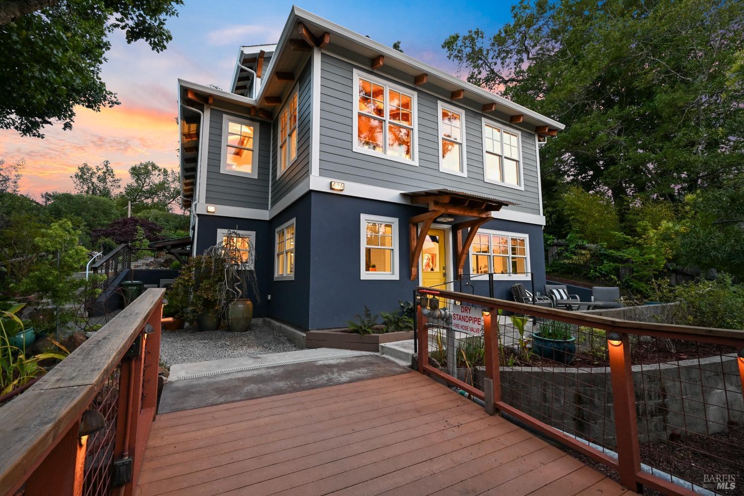 49 Cedar St